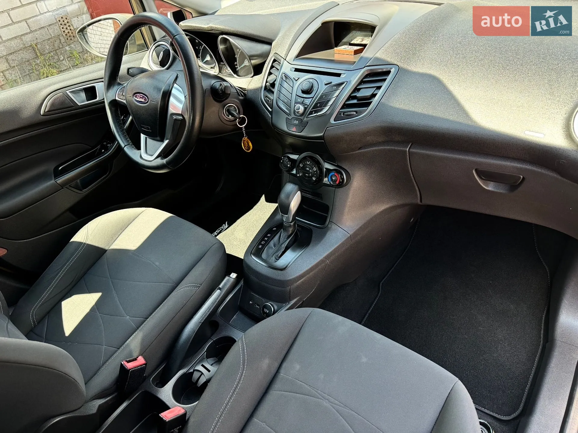 2013 Ford Fiesta - мініатюра 17
