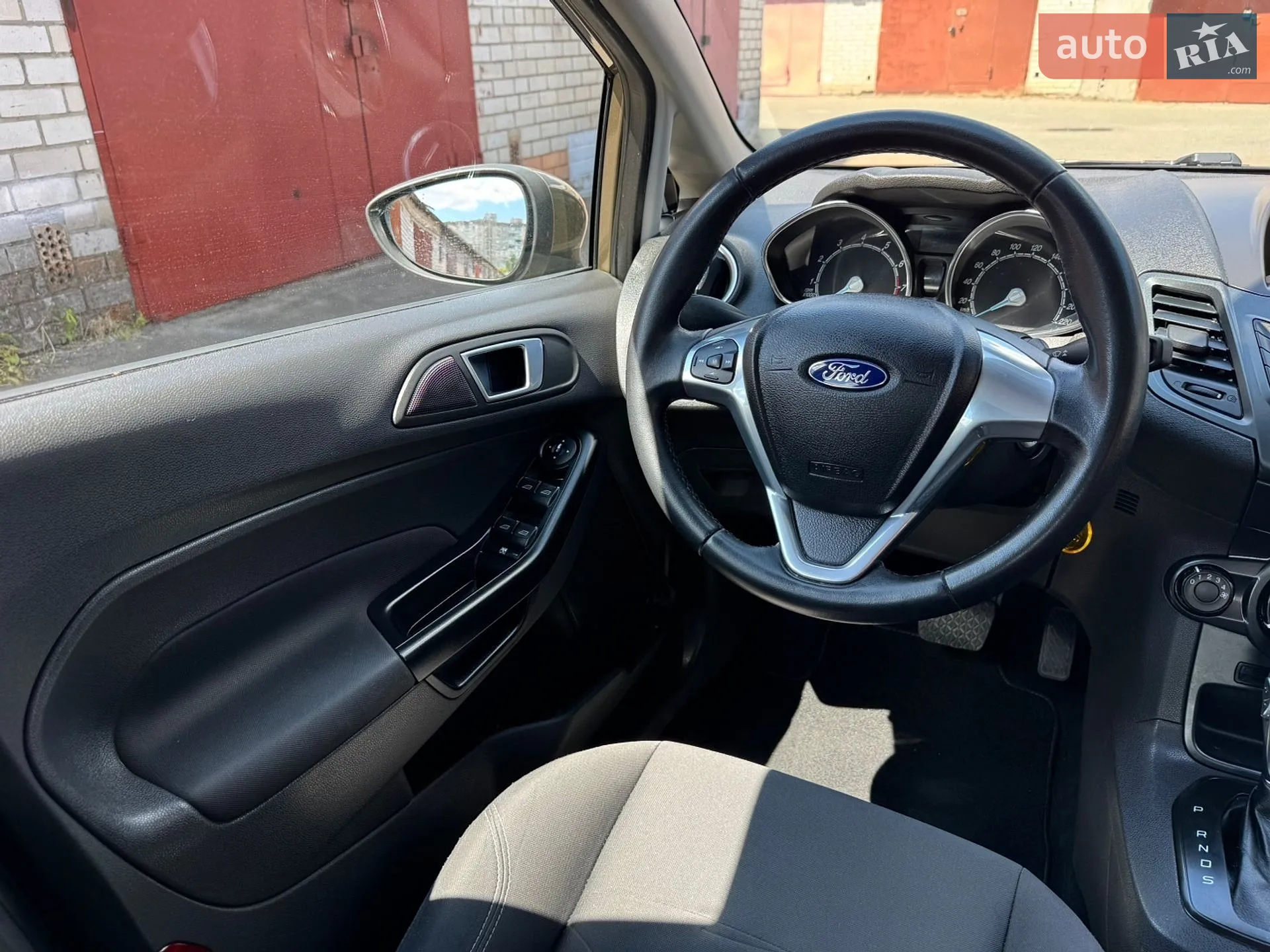 2013 Ford Fiesta - мініатюра 24