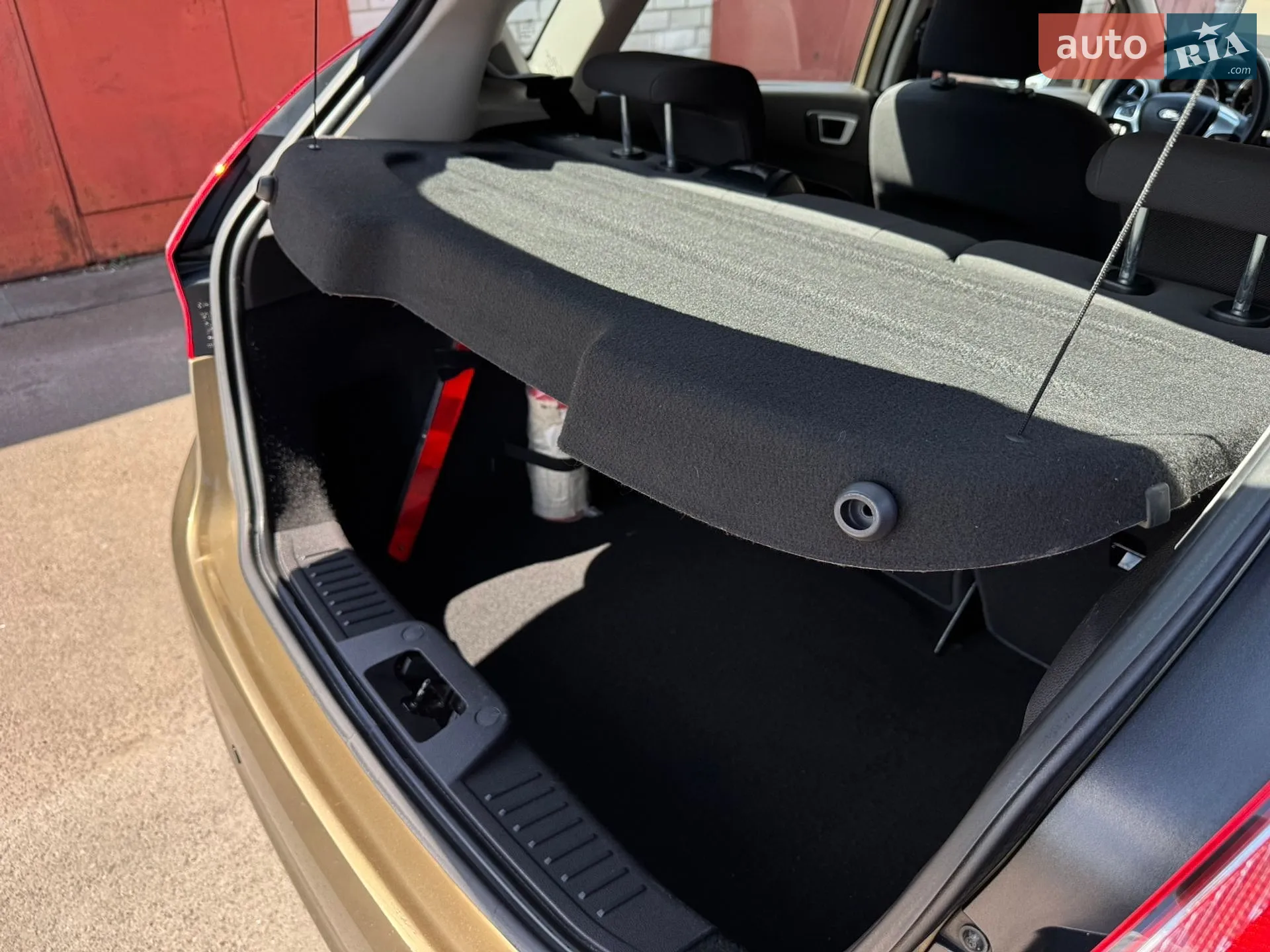 2013 Ford Fiesta - мініатюра 26
