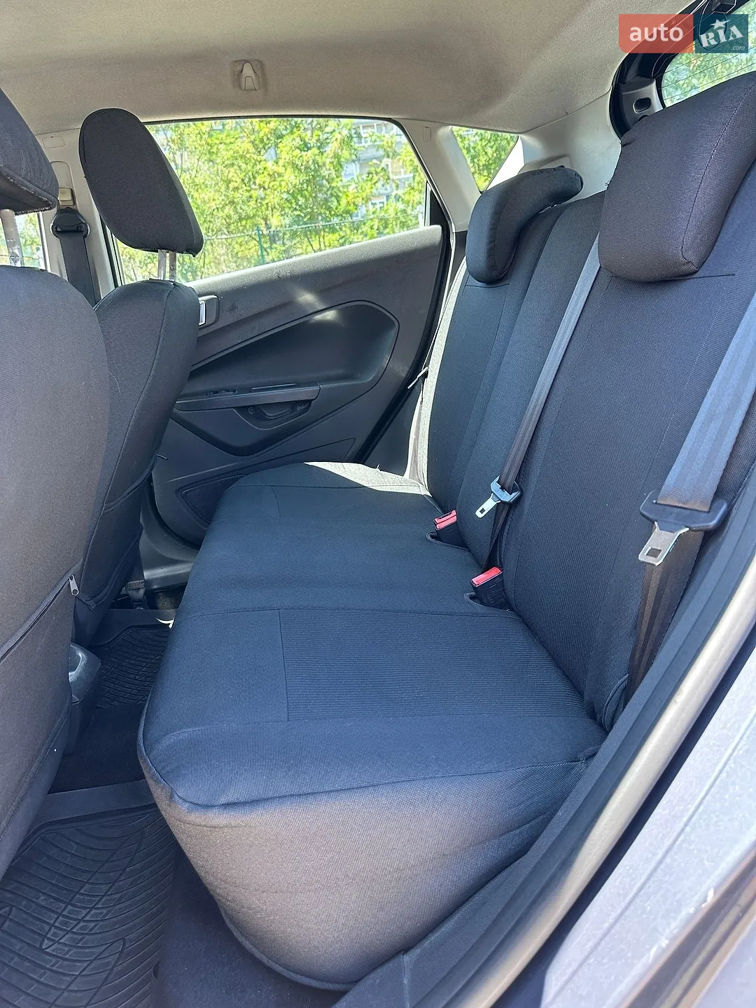2013 Ford Fiesta - мініатюра 21