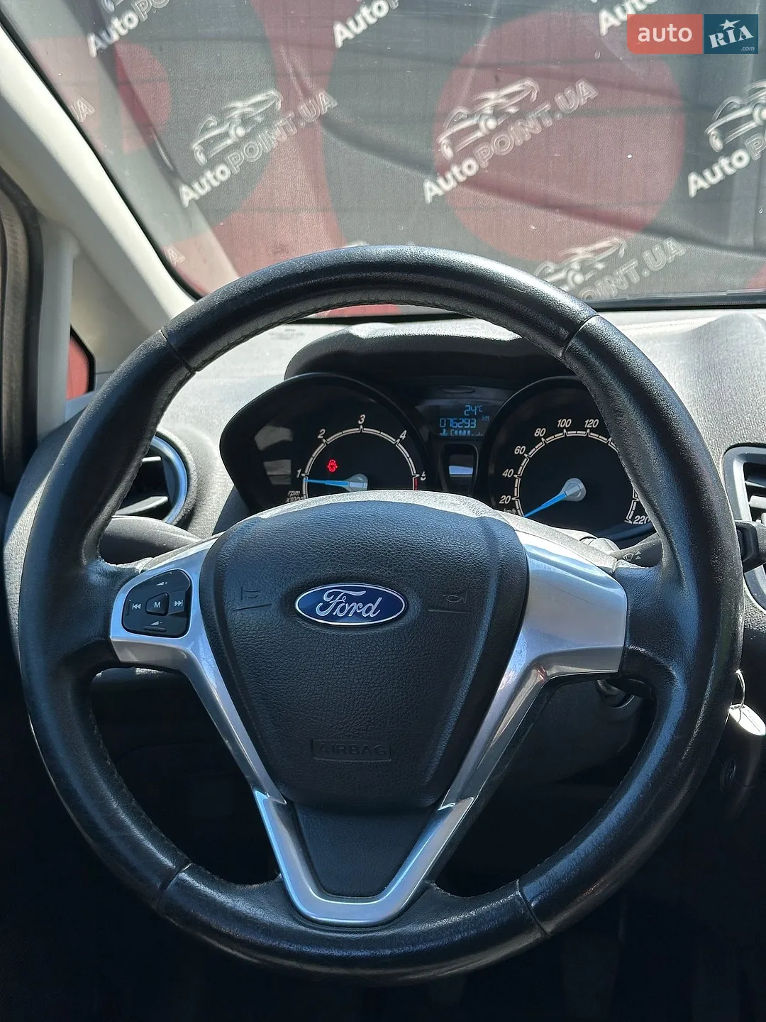 2013 Ford Fiesta - мініатюра 23