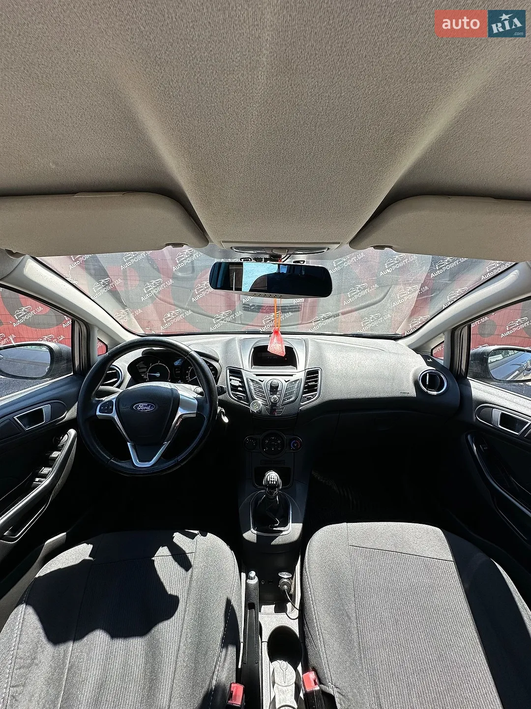 2013 Ford Fiesta - мініатюра 28