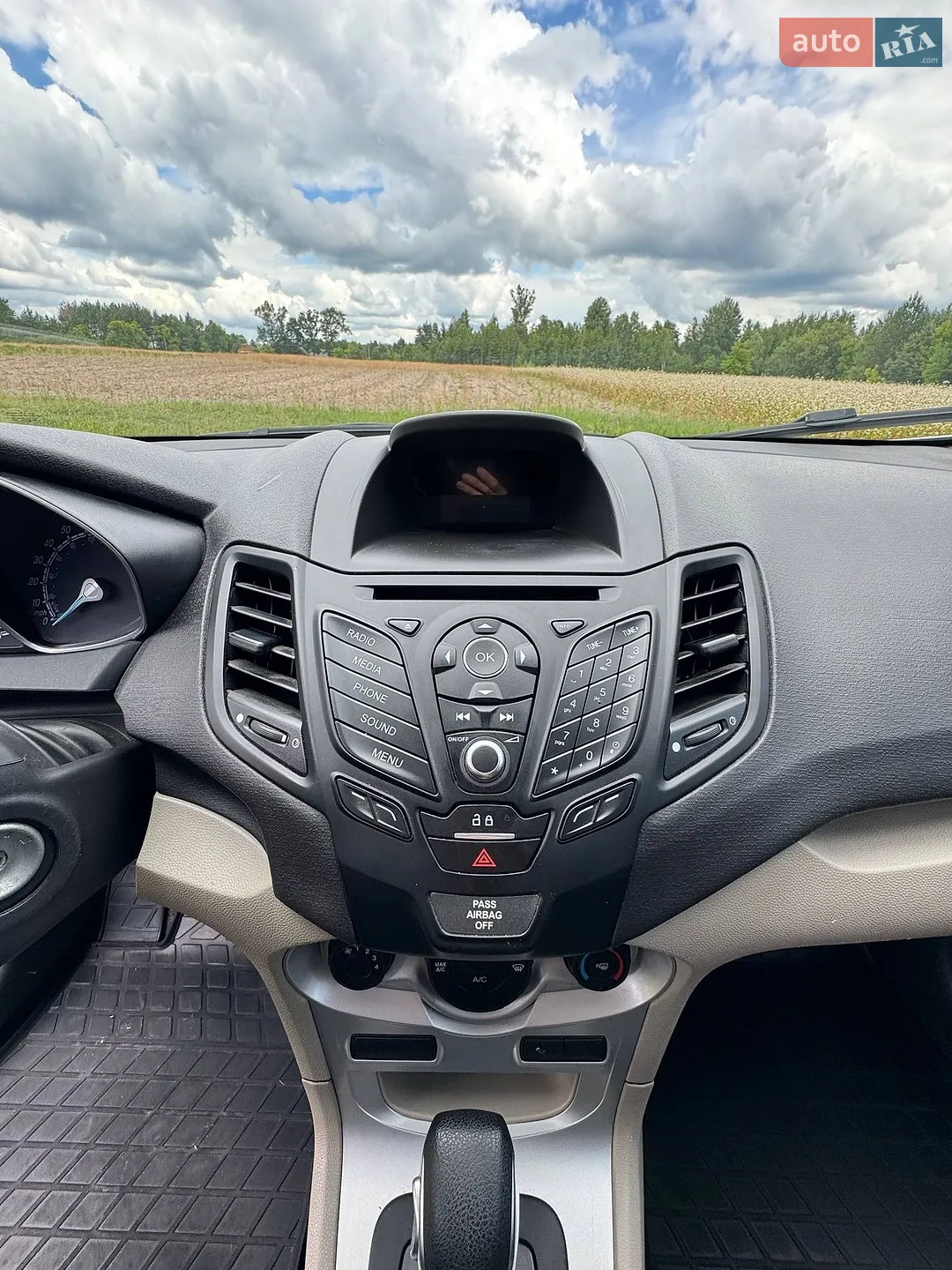 2017 Ford Fiesta - мініатюра 15