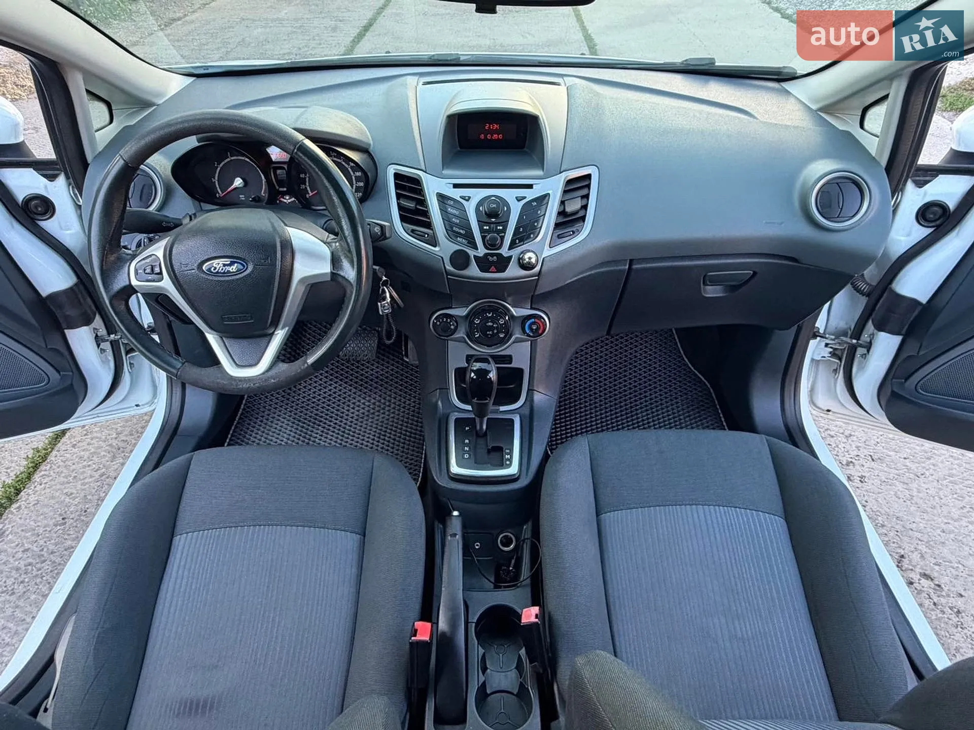 2010 Ford Fiesta - мініатюра 21