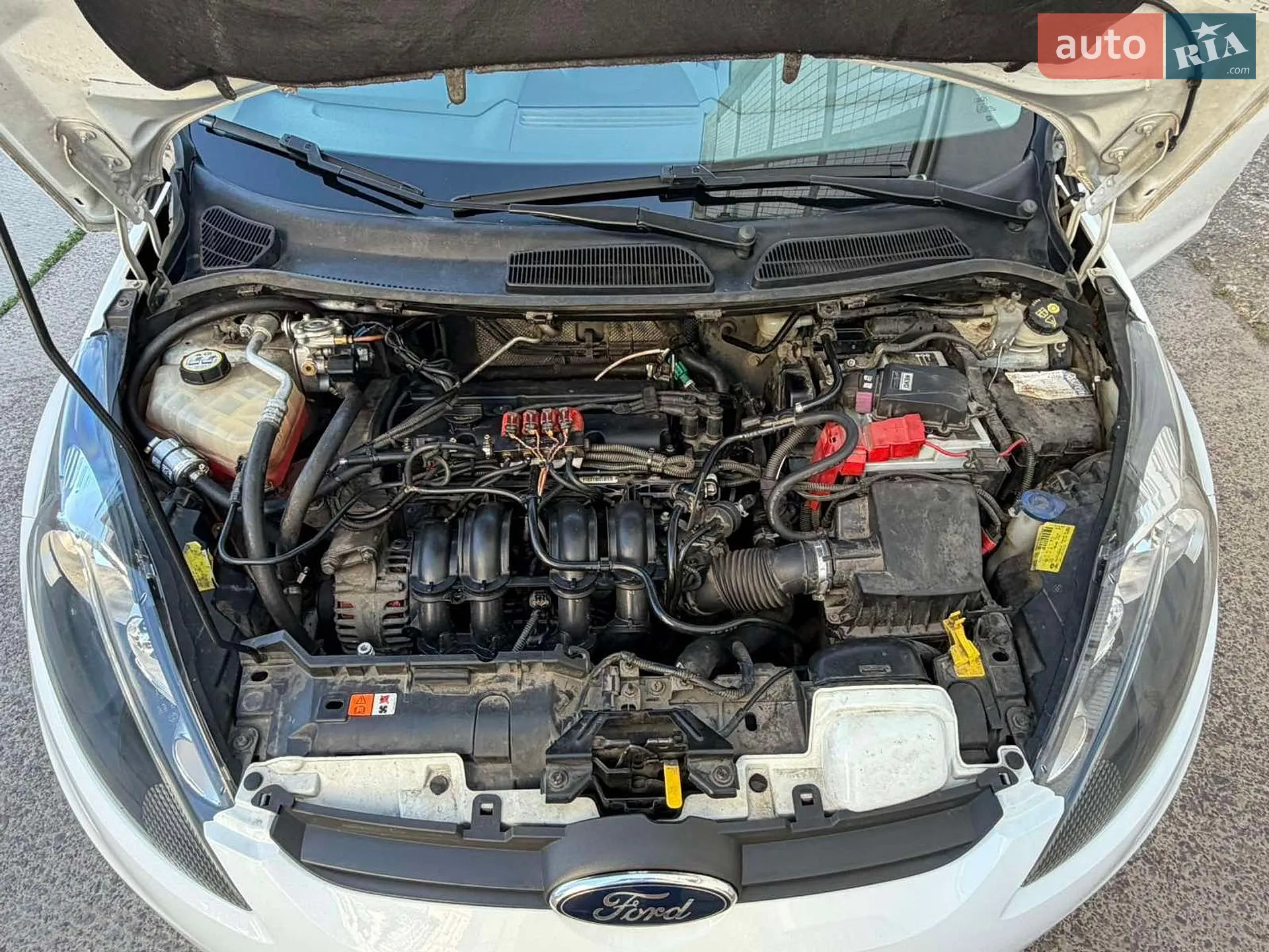 2010 Ford Fiesta - мініатюра 36