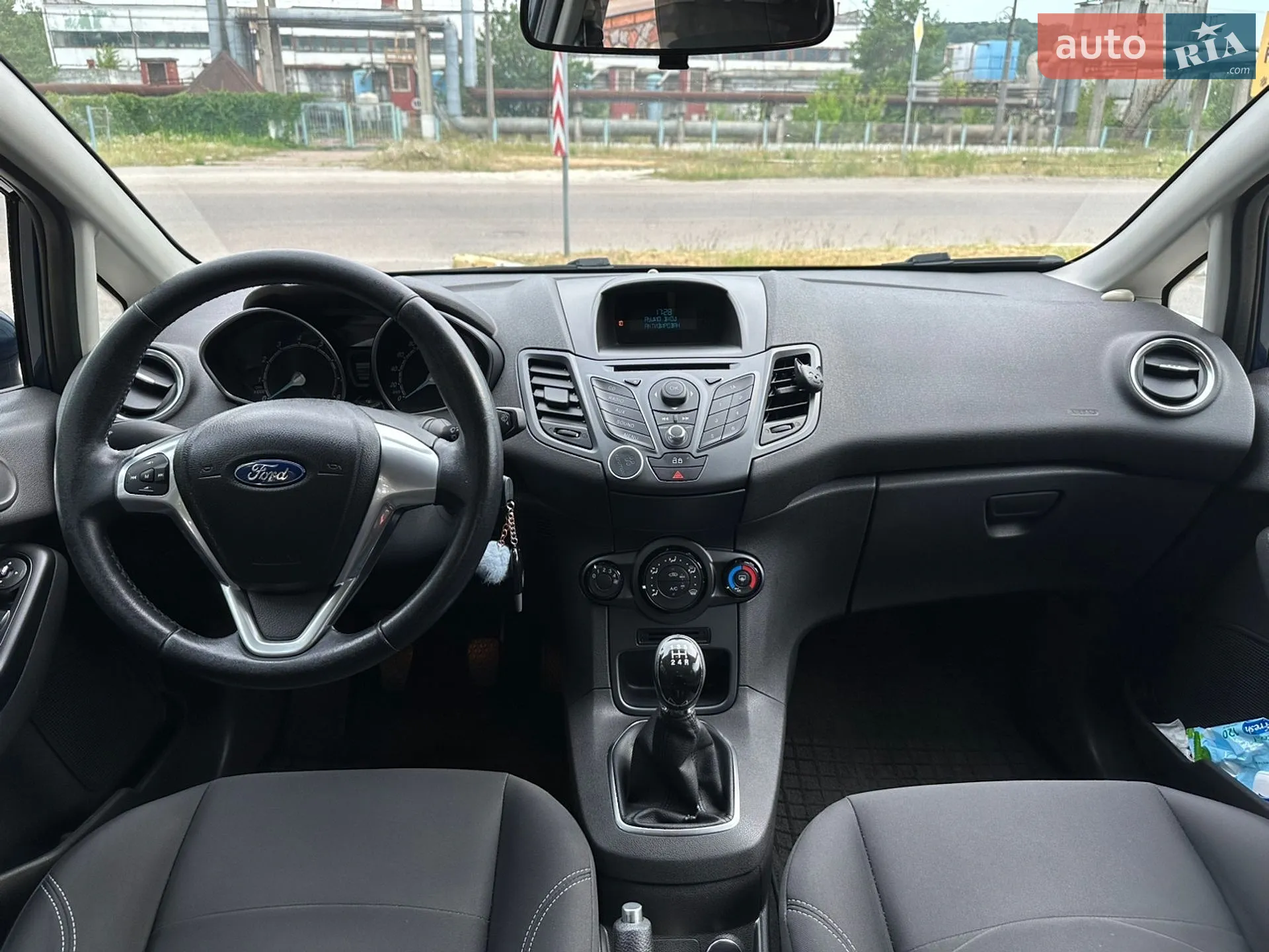 2013 Ford Fiesta - мініатюра 12
