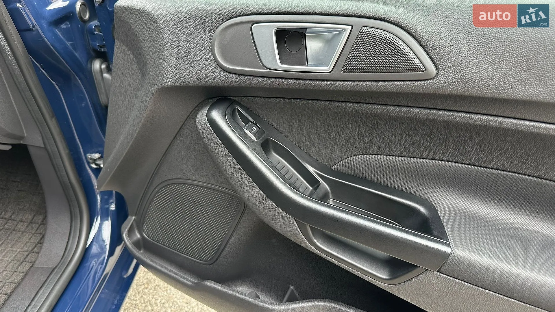 2013 Ford Fiesta - мініатюра 23