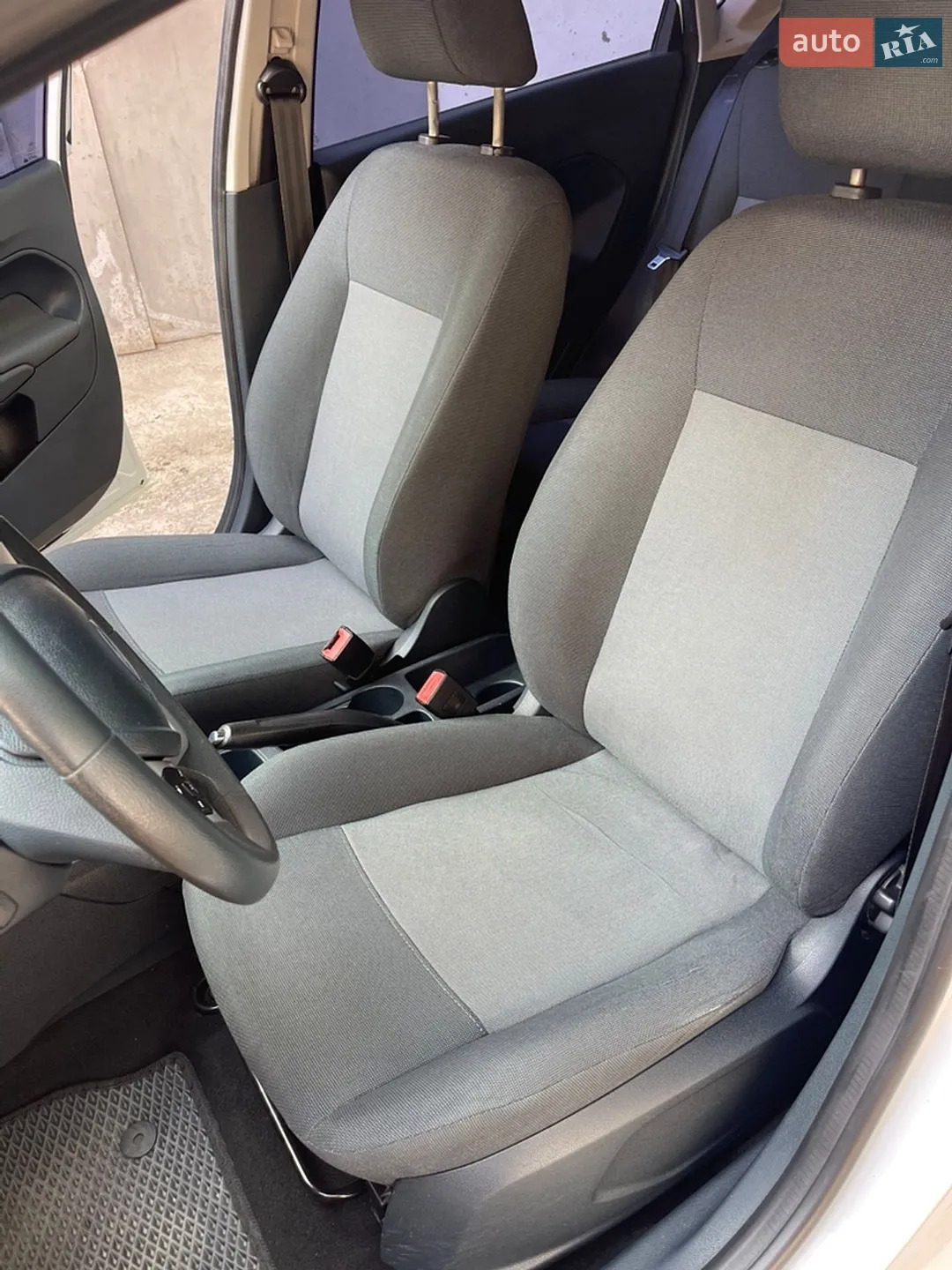 2012 Ford Fiesta - мініатюра 13