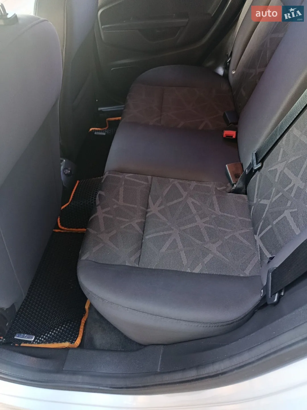 2012 Ford Fiesta - мініатюра 13