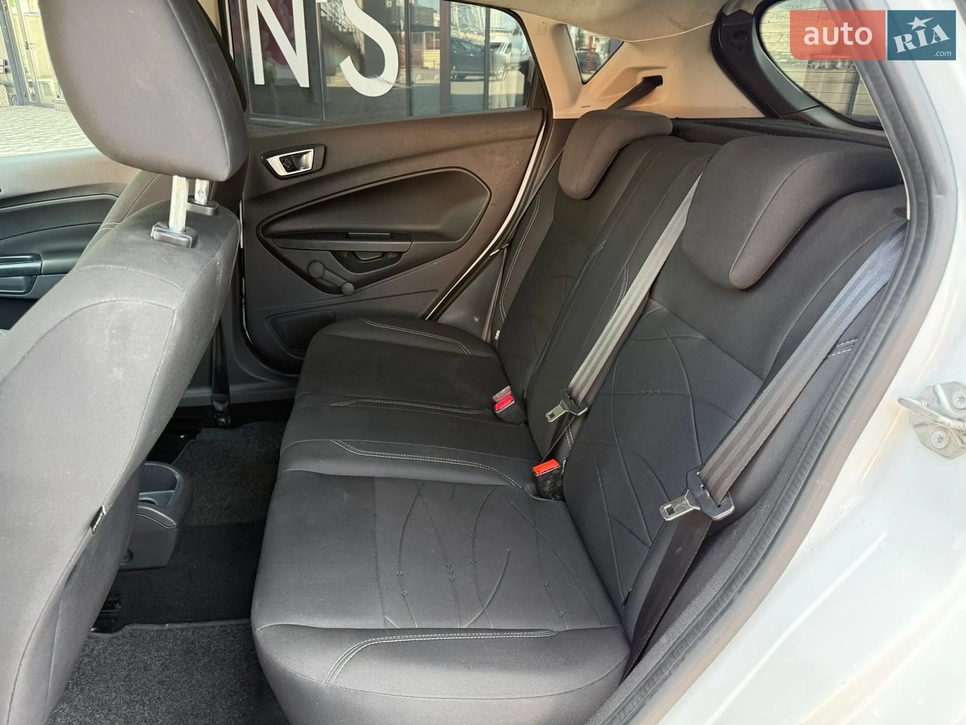 2014 Ford Fiesta - мініатюра 10