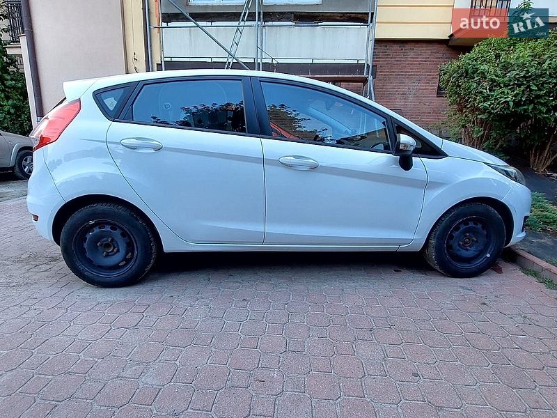 Хетчбек Ford Fiesta 2013 в Львові