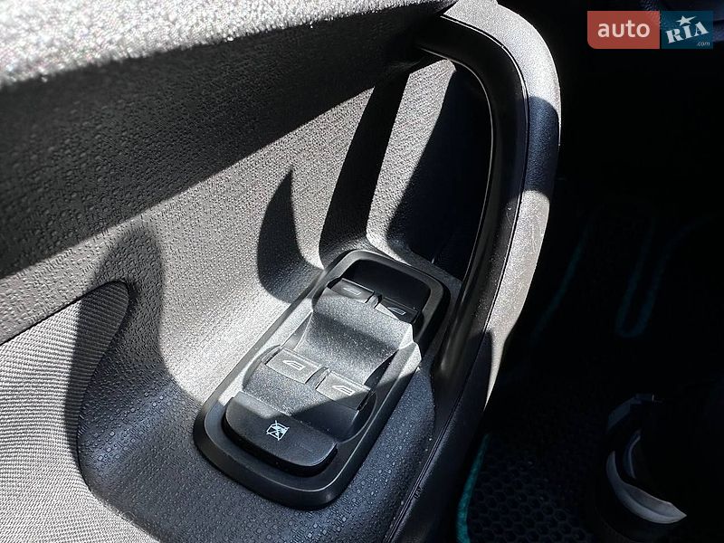 Седан Ford Fiesta 2019 в Киеве