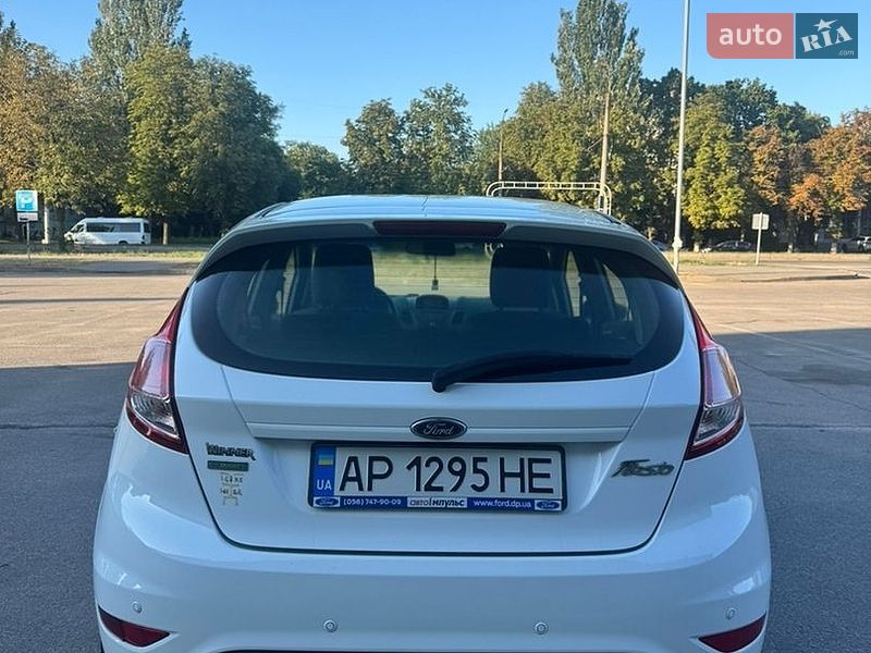 Хэтчбек Ford Fiesta 2016 в Запорожье