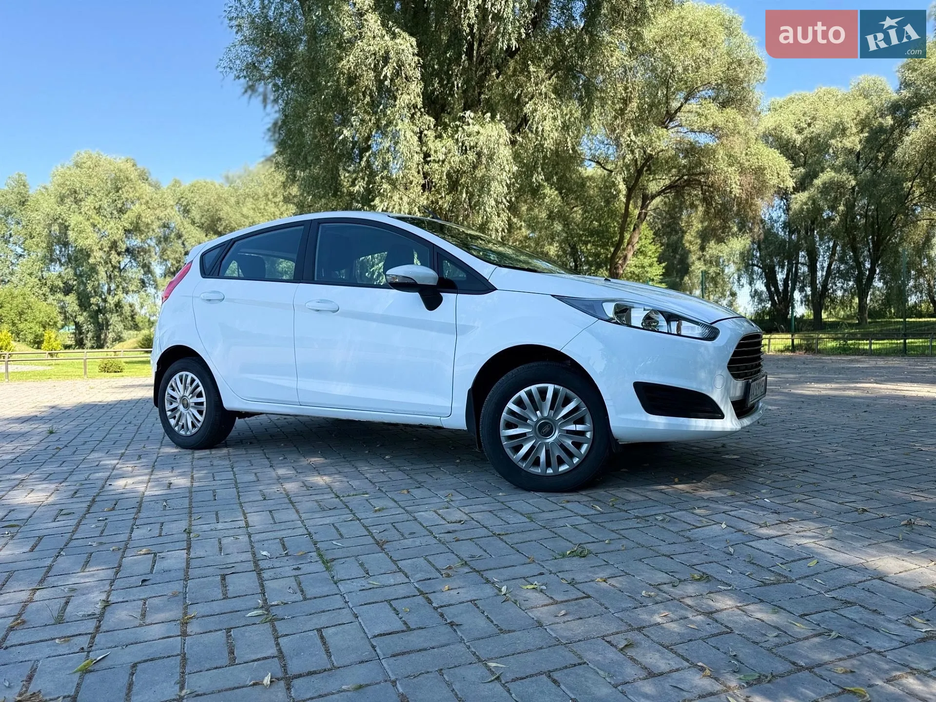 2015 Ford Fiesta - фото 1
