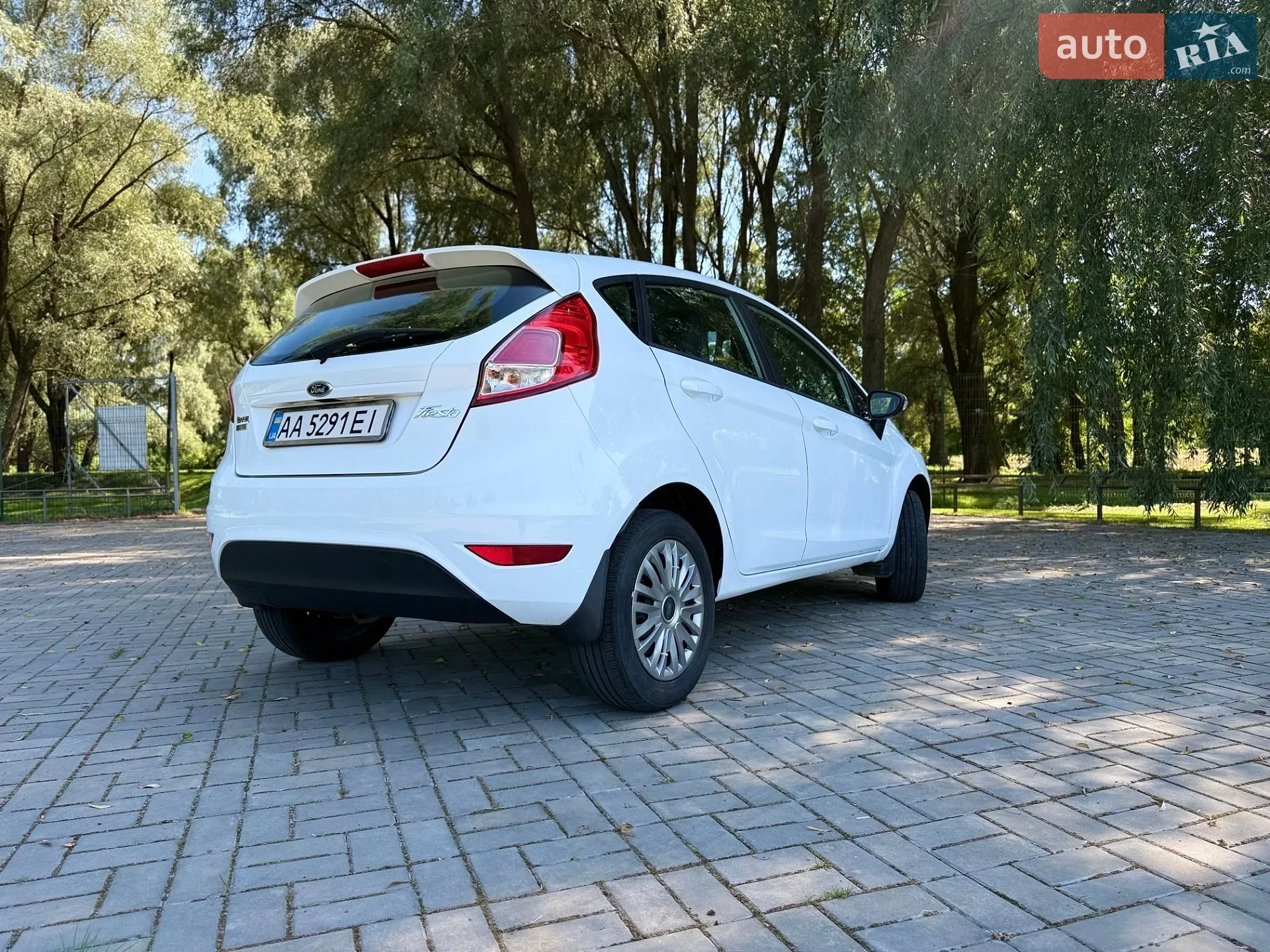 2015 Ford Fiesta - мініатюра 8