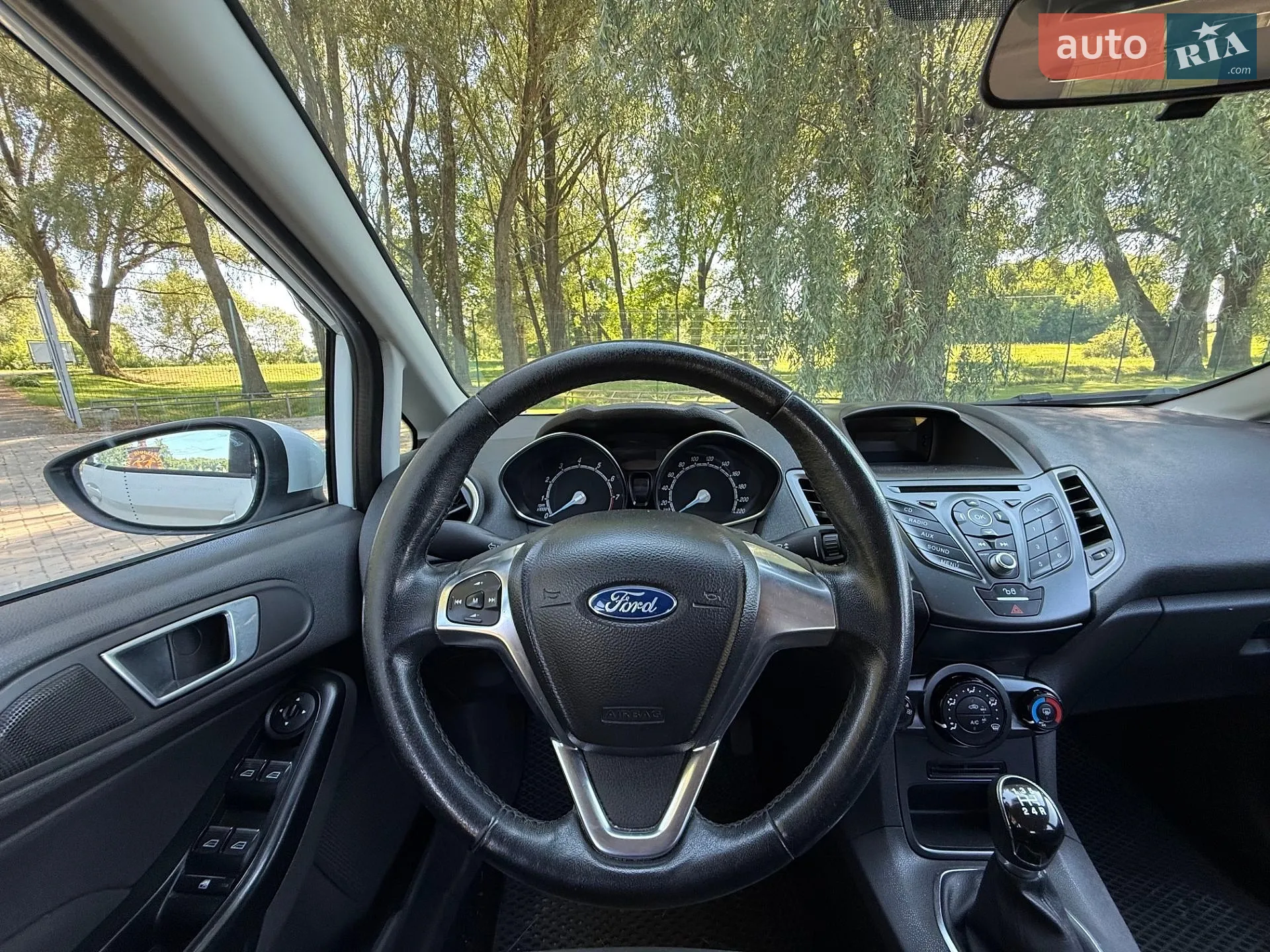 2015 Ford Fiesta - мініатюра 12