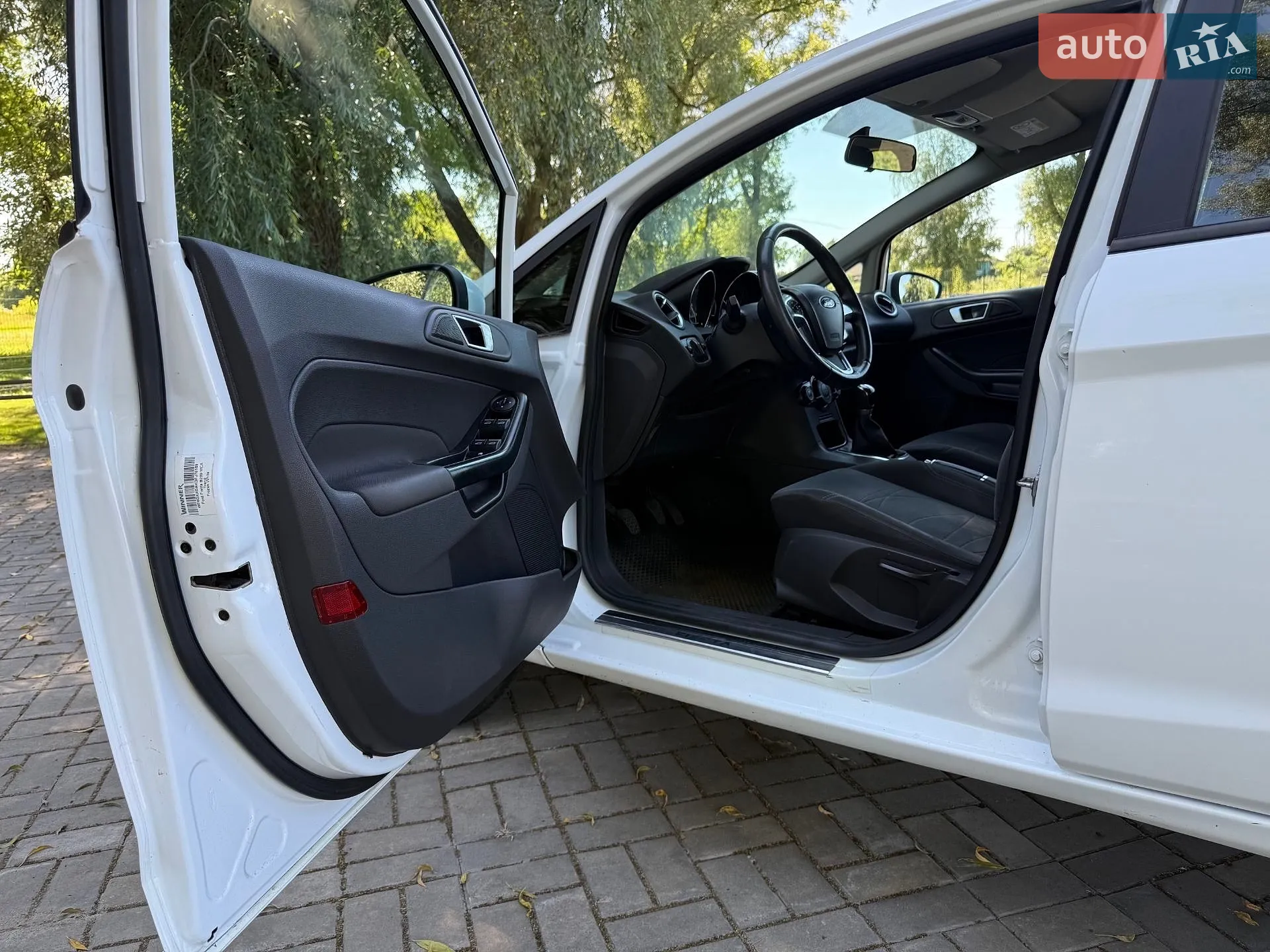 2015 Ford Fiesta - мініатюра 16