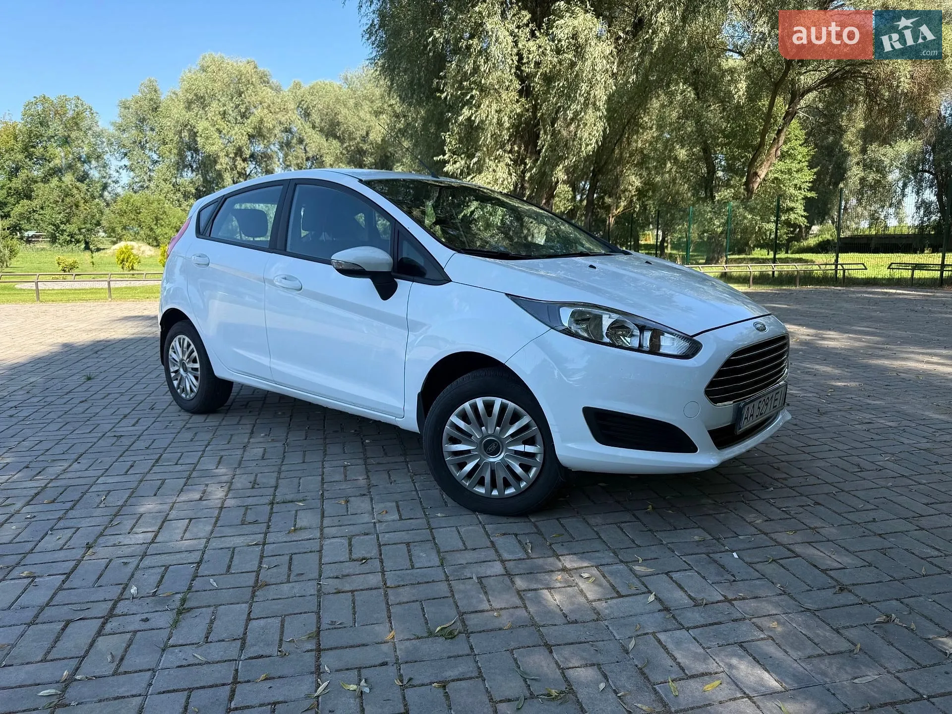 2015 Ford Fiesta - мініатюра 2