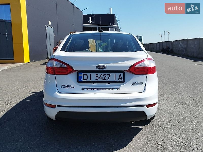 Седан Ford Fiesta 2017 в Киеве