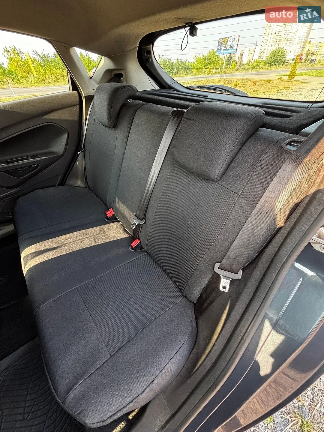 2013 Ford Fiesta - мініатюра 17