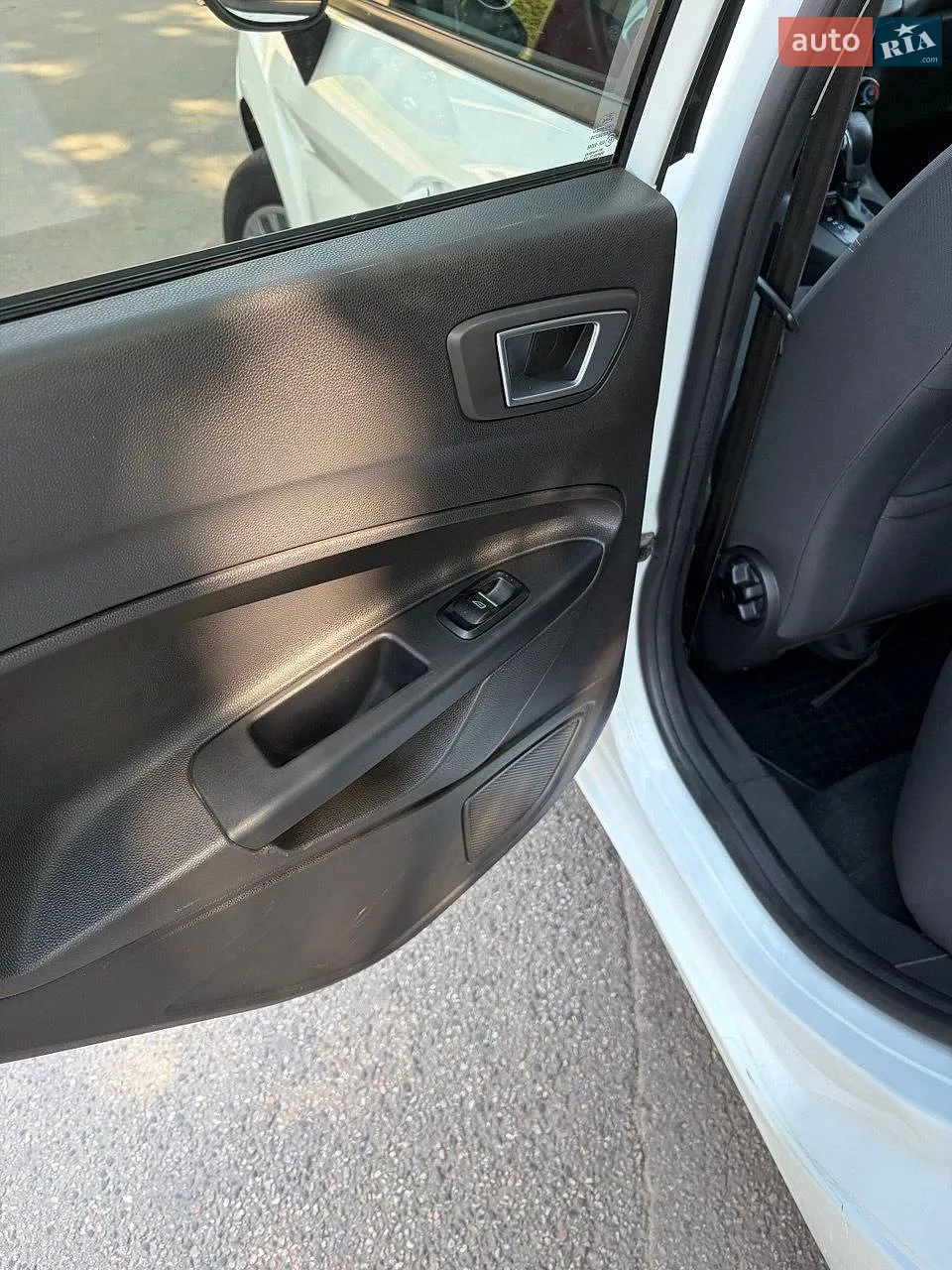 2015 Ford Fiesta - мініатюра 9