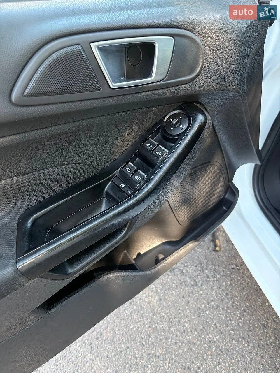 2015 Ford Fiesta - мініатюра 19