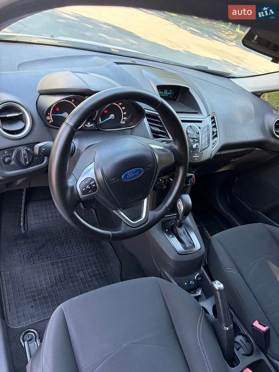 2015 Ford Fiesta - мініатюра 20