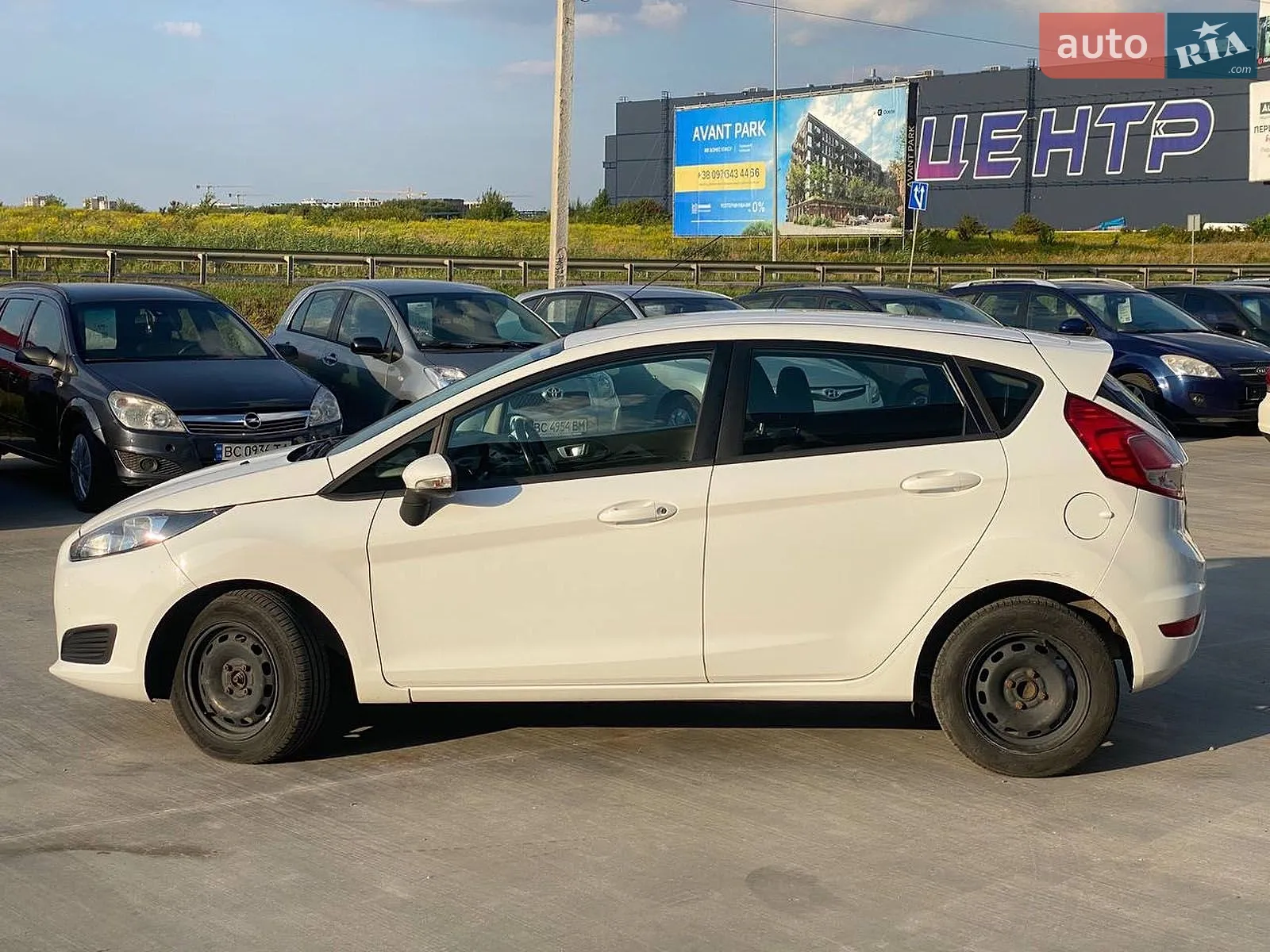 2013 Ford Fiesta - мініатюра 4