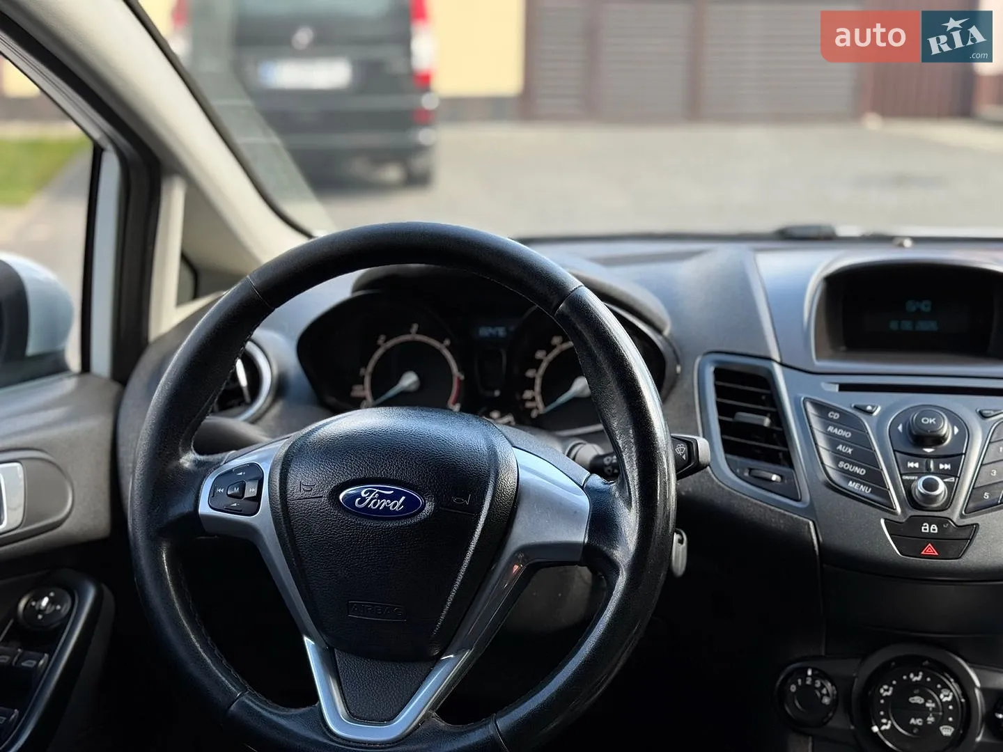 2013 Ford Fiesta - мініатюра 8