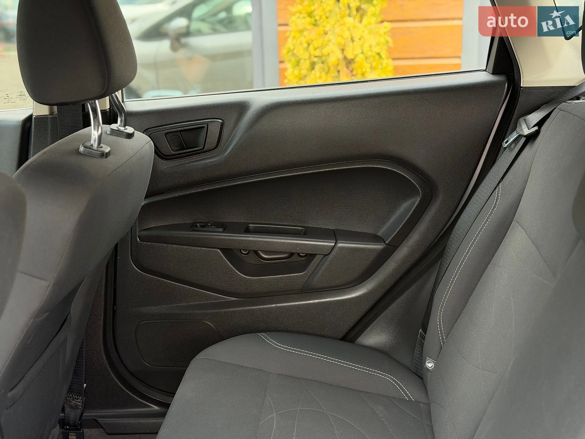2019 Ford Fiesta - мініатюра 48