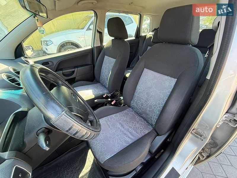 Хетчбек Ford Fiesta 2007 в Львові