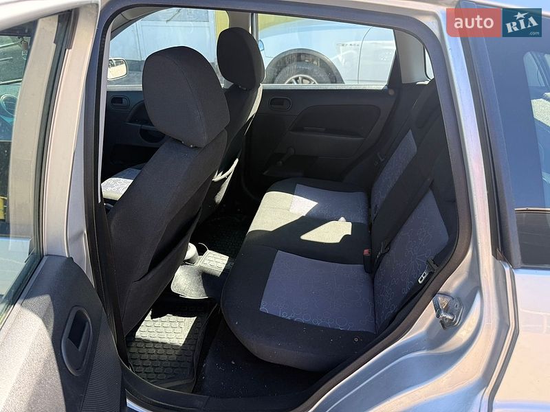 Хетчбек Ford Fiesta 2007 в Львові