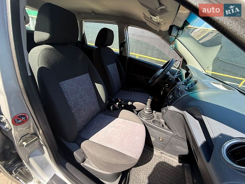 Хэтчбек Ford Fiesta 2007 в Львове