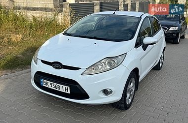 Хэтчбек Ford Fiesta 2011 в Ровно