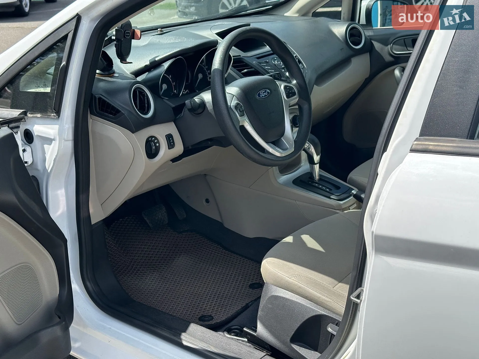 2019 Ford Fiesta - мініатюра 12