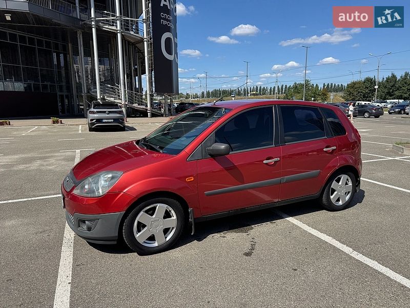 Хэтчбек Ford Fiesta 2008 в Киеве