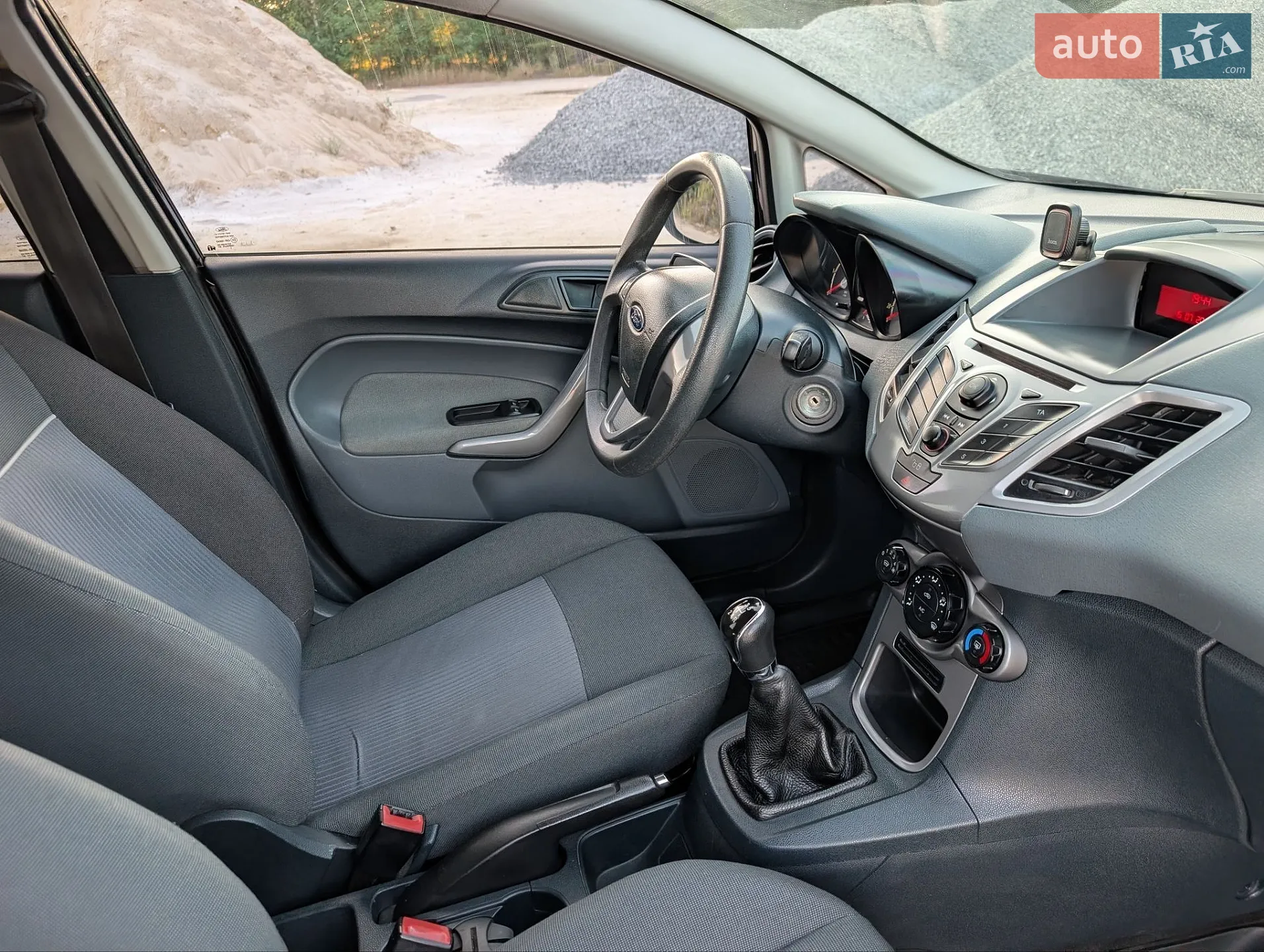 2011 Ford Fiesta - мініатюра 39