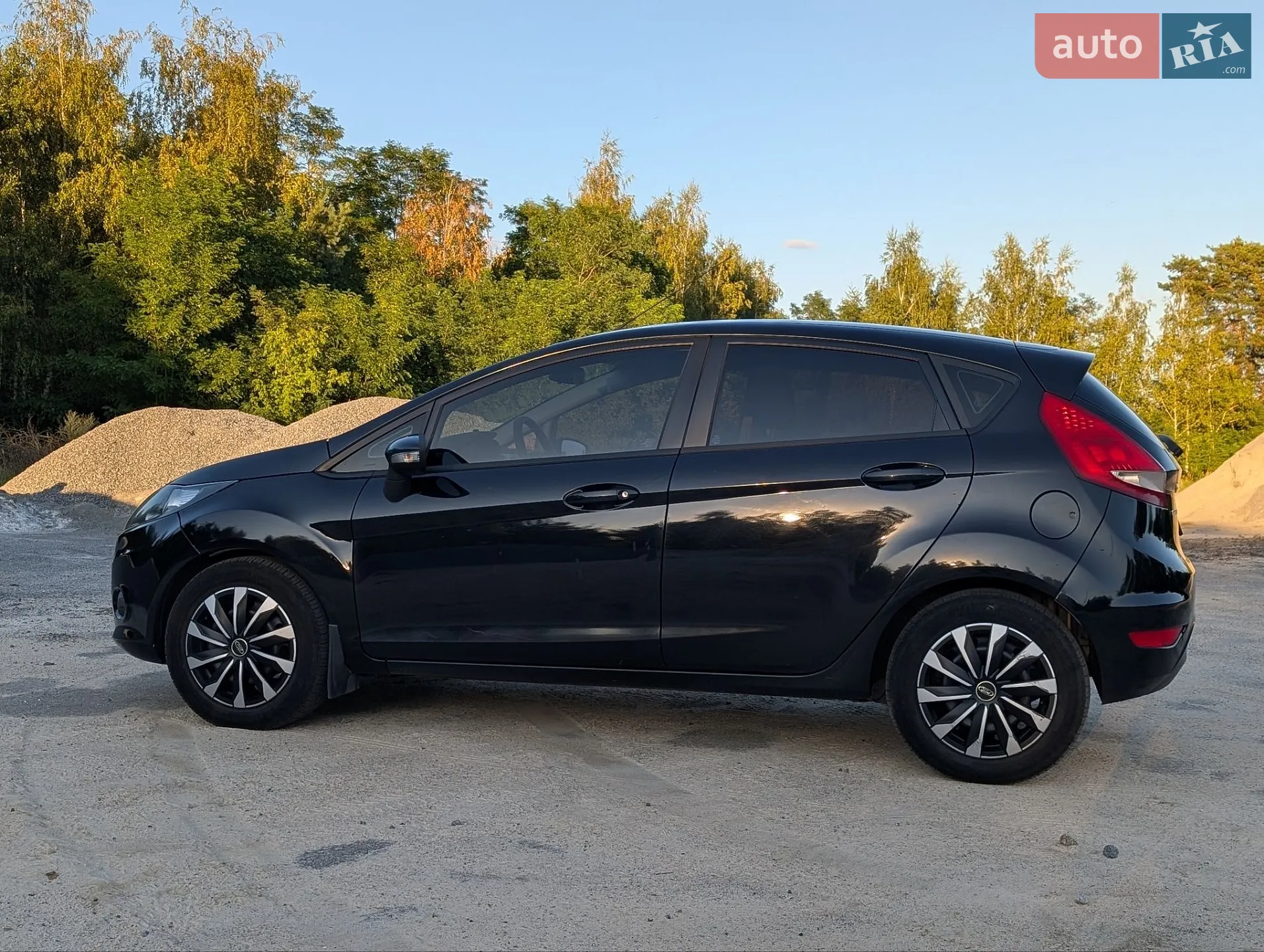 2011 Ford Fiesta - мініатюра 16