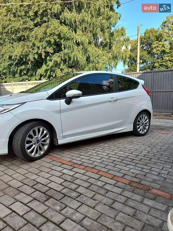 2013 Ford Fiesta - мініатюра 19