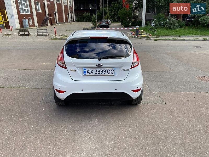 Хэтчбек Ford Fiesta 2013 в Харькове