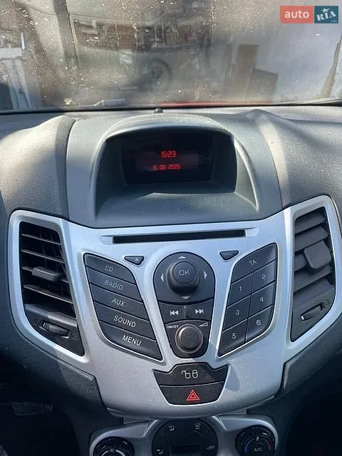 2012 Ford Fiesta - мініатюра 13