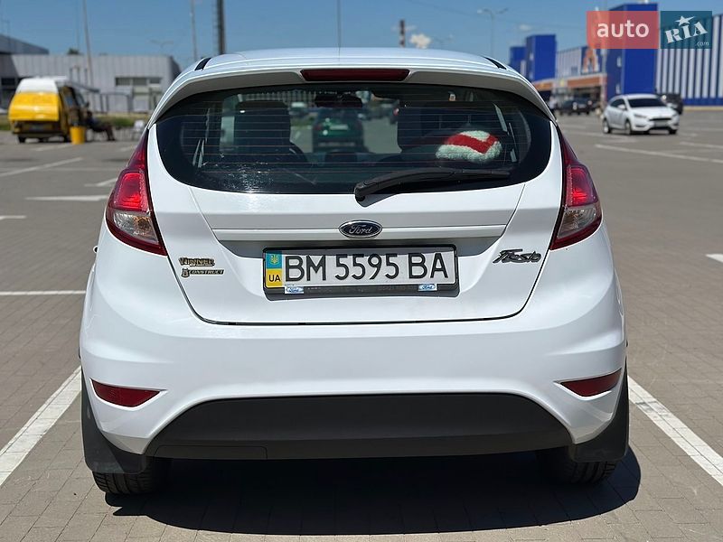 Хэтчбек Ford Fiesta 2013 в Сумах
