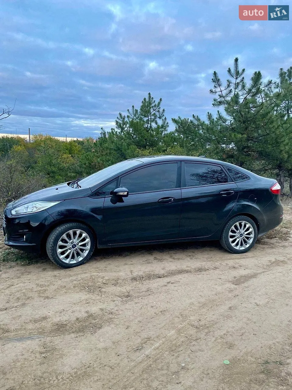 2013 Ford Fiesta - мініатюра 8