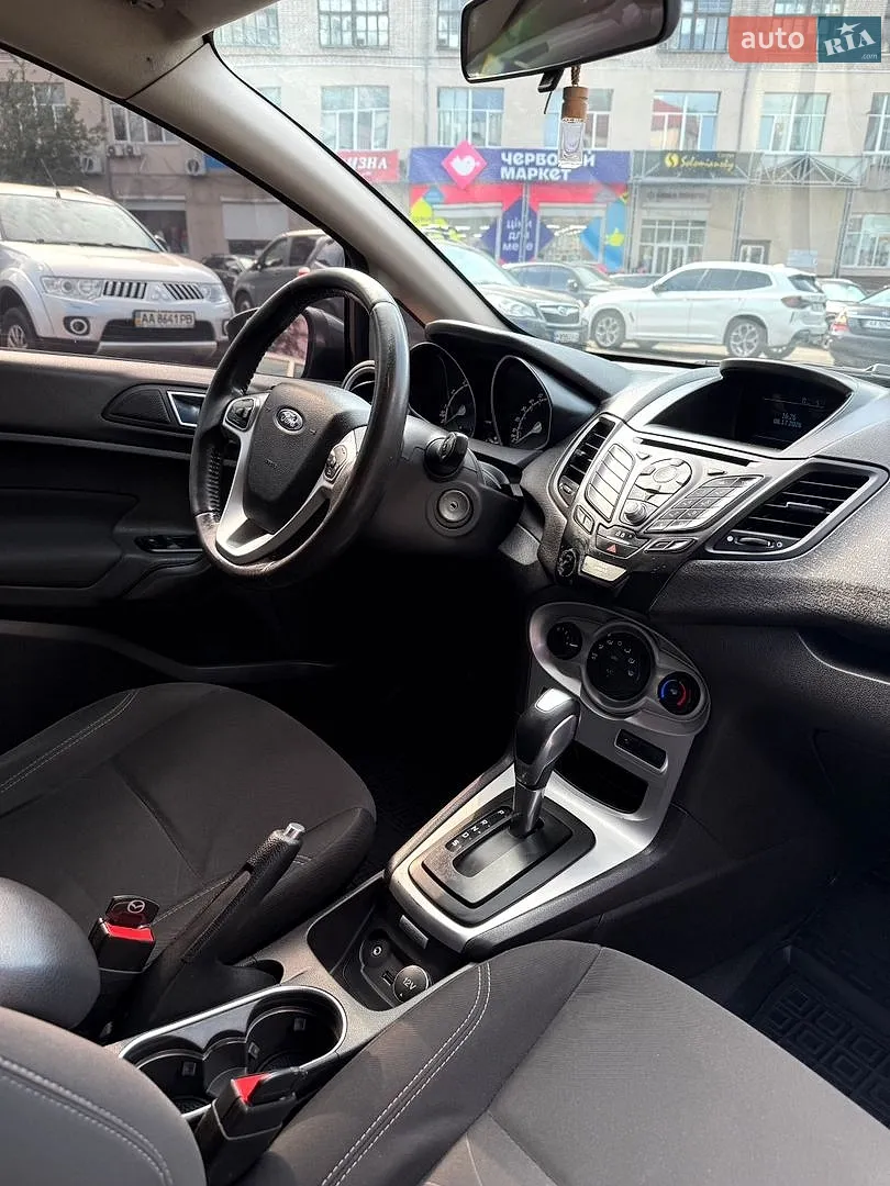 2016 Ford Fiesta - мініатюра 8