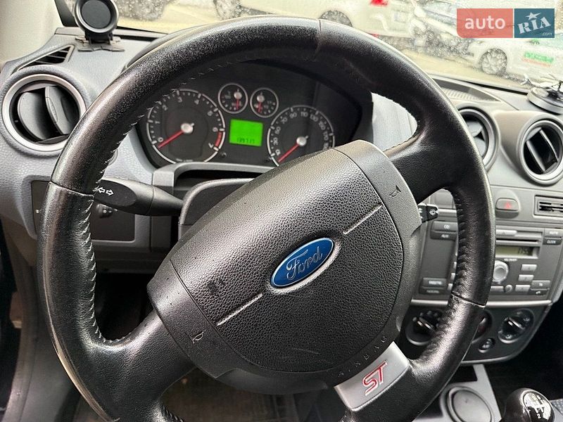 Хэтчбек Ford Fiesta 2008 в Одессе