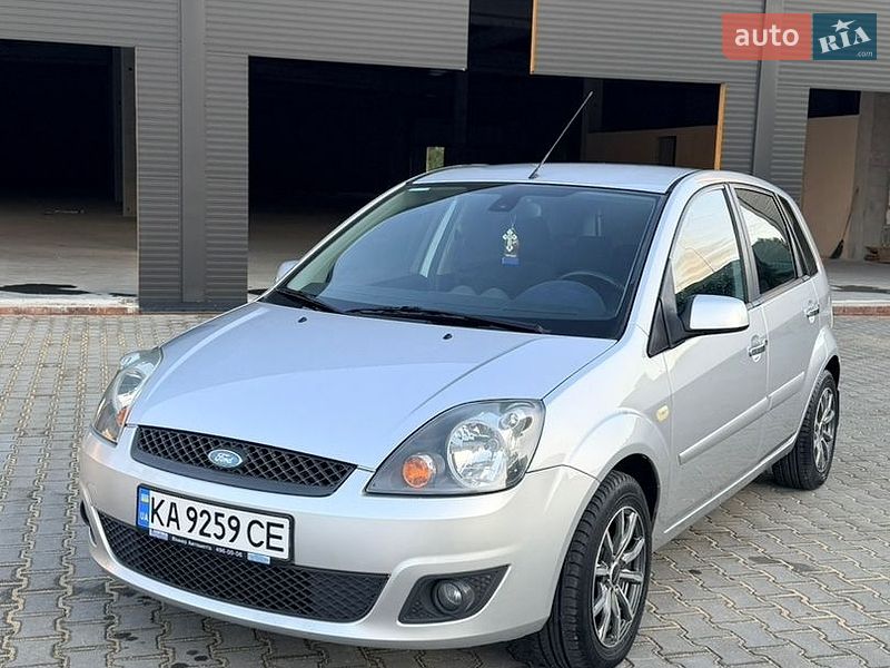 Хэтчбек Ford Fiesta 2008 в Казатине фото Хэтчбек Ford Fiesta 2008 в Казатине