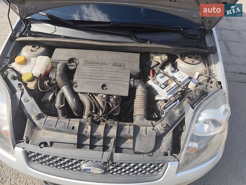 Хэтчбек Ford Fiesta 2007 в Александрие