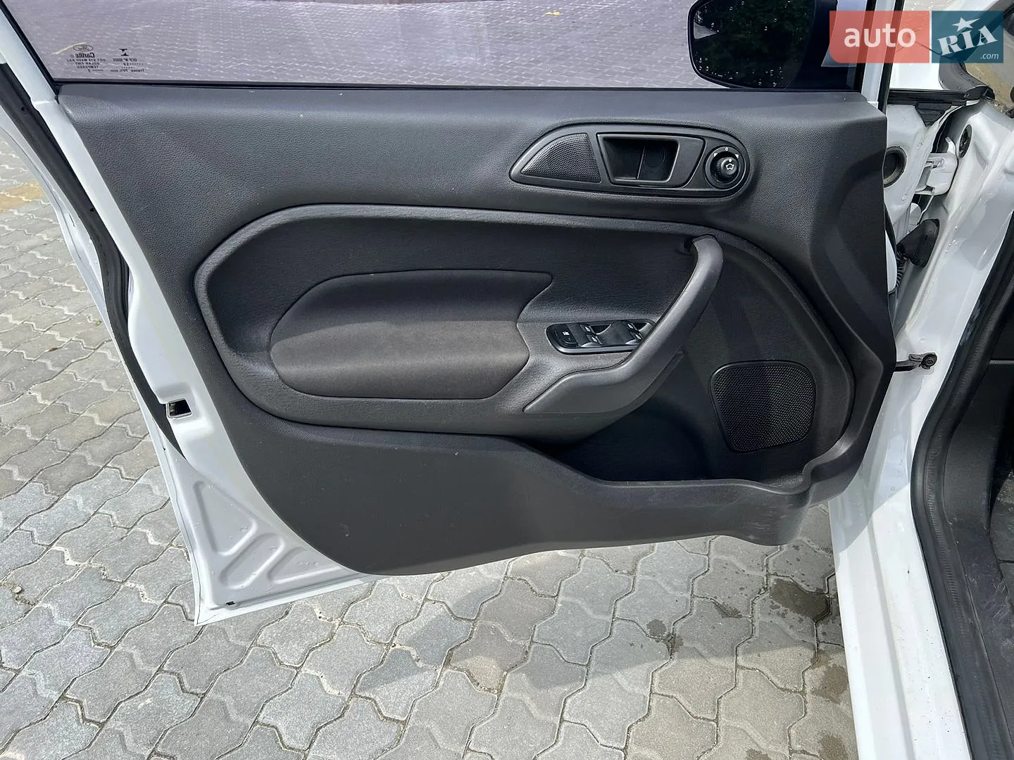 2019 Ford Fiesta - мініатюра 28