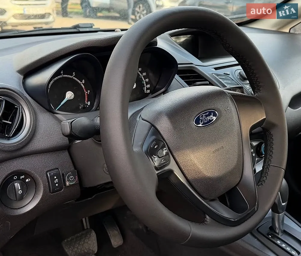 2013 Ford Fiesta - мініатюра 6