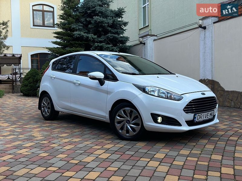 Хэтчбек Ford Fiesta 2015 в Николаеве